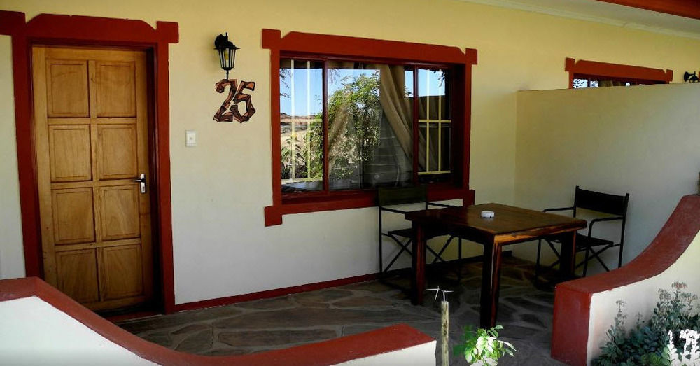 Namib Desert Lodge Solitaire Exteriör bild