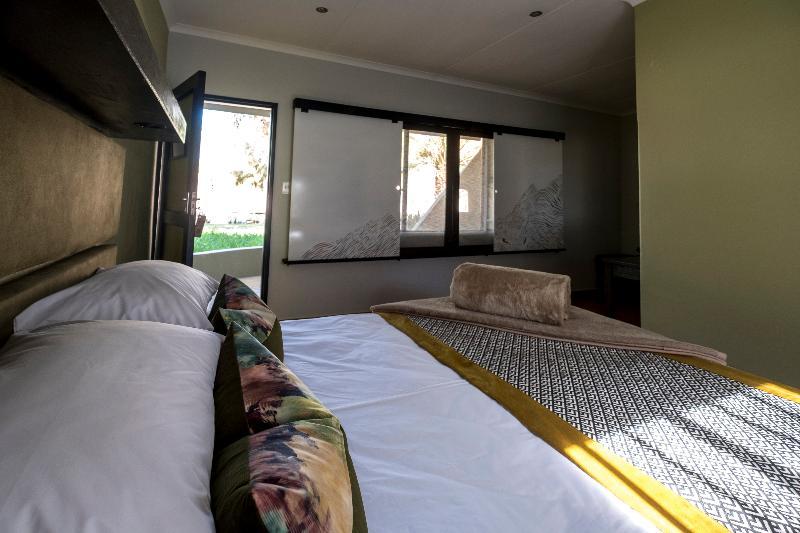 Namib Desert Lodge Solitaire Exteriör bild